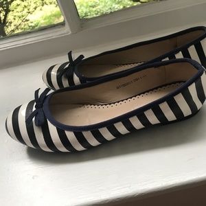 Women flat shoes